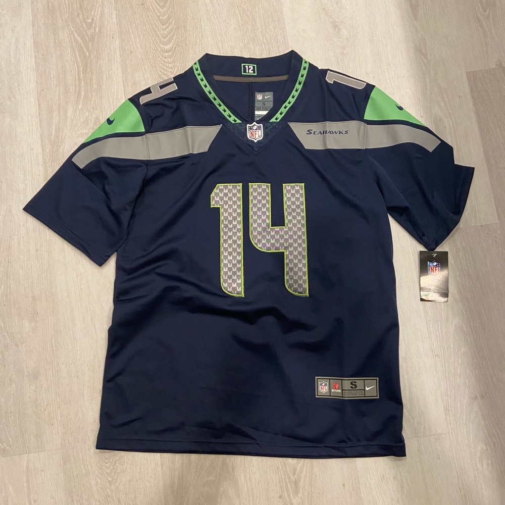 Metcalf Seahawks jersey stitched name and numbers new with tags mens small